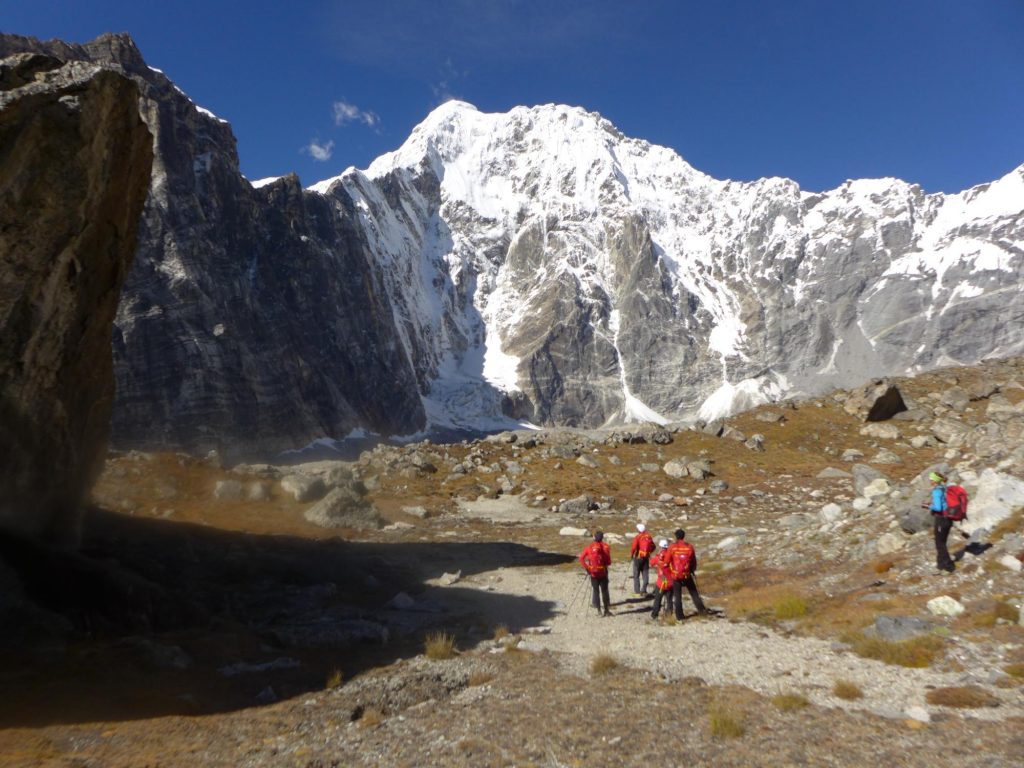 En route pour le camp de base avancé