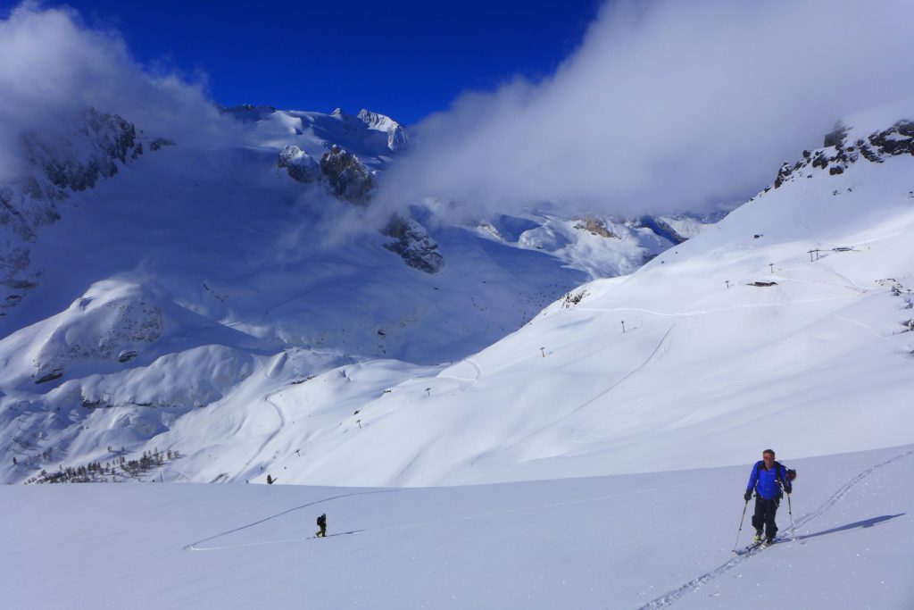 Montée a la Cima Padon avec la Marmolada en fond