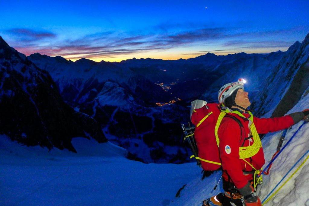 Attaque de l'Aiguille Noire de Peuterey