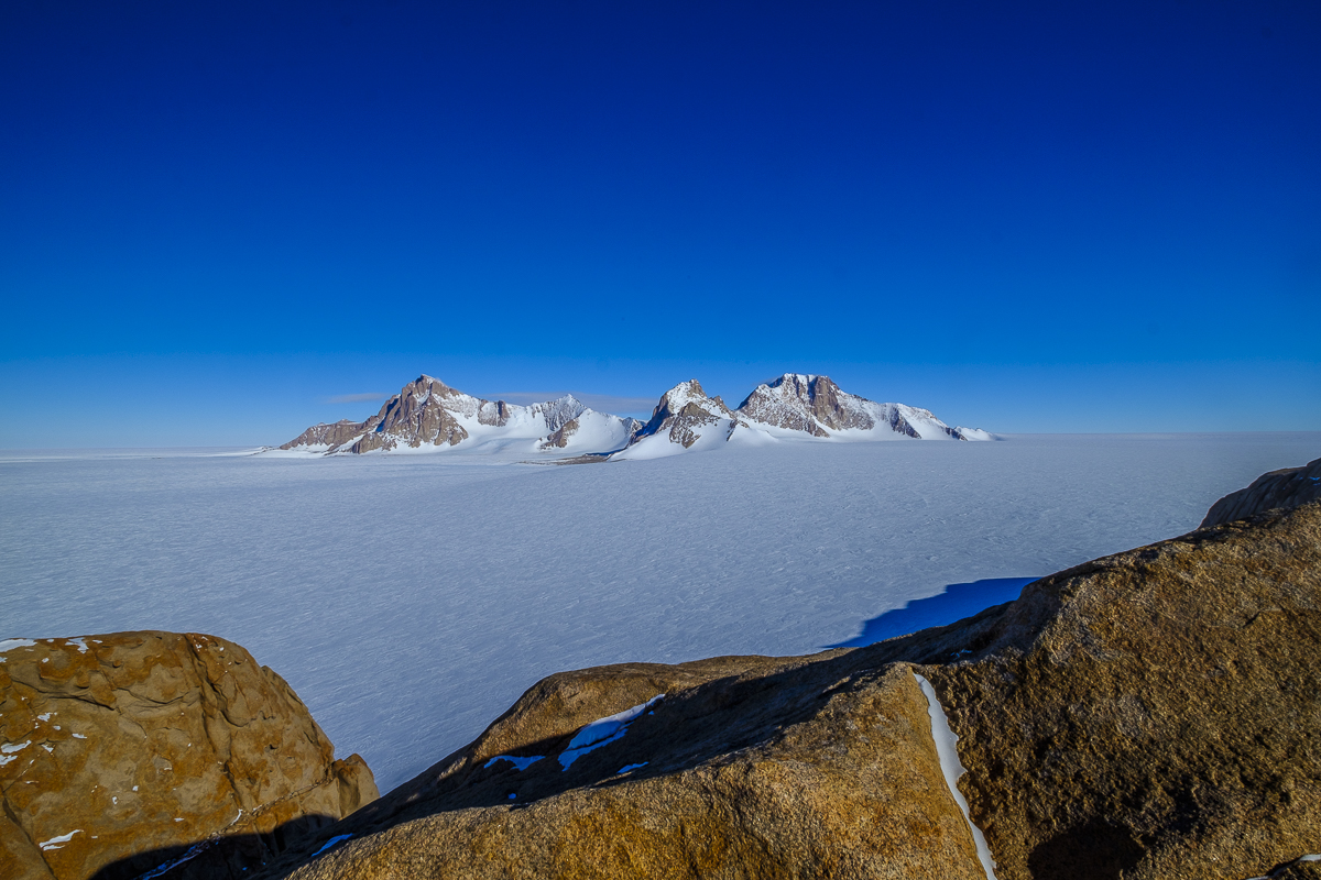 Antarctique: Pirrit Hills