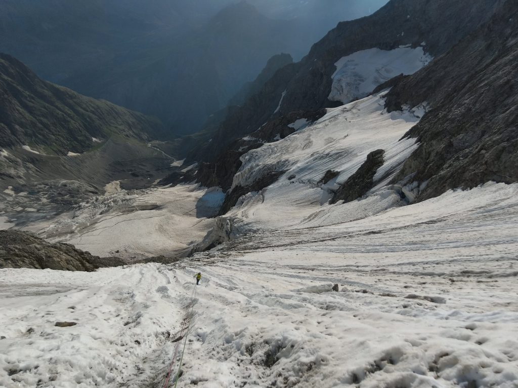 Sur le champ de bataille du glacier supèrieur du Lautaret