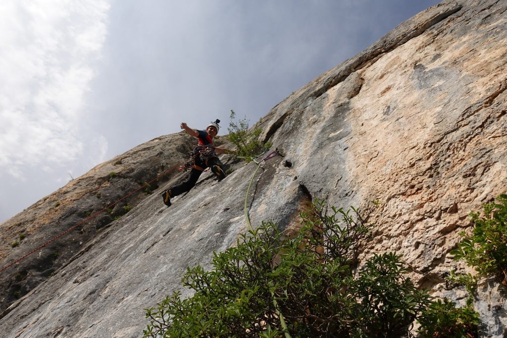 Le CPL Billon dans la dernière longueur dure en 7b+