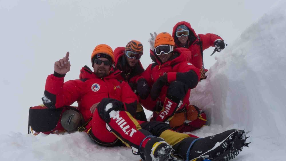 L'équipe du Pumgpa Ri lors de la descente